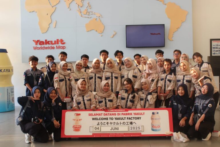 Factory Visit PT Yakult: Belajar Langsung Proses Produksi Minuman Probiotik